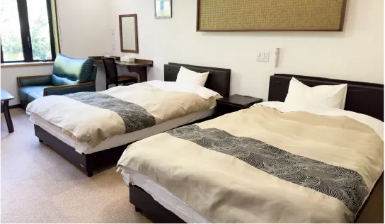 A view of a room with a tokonoma